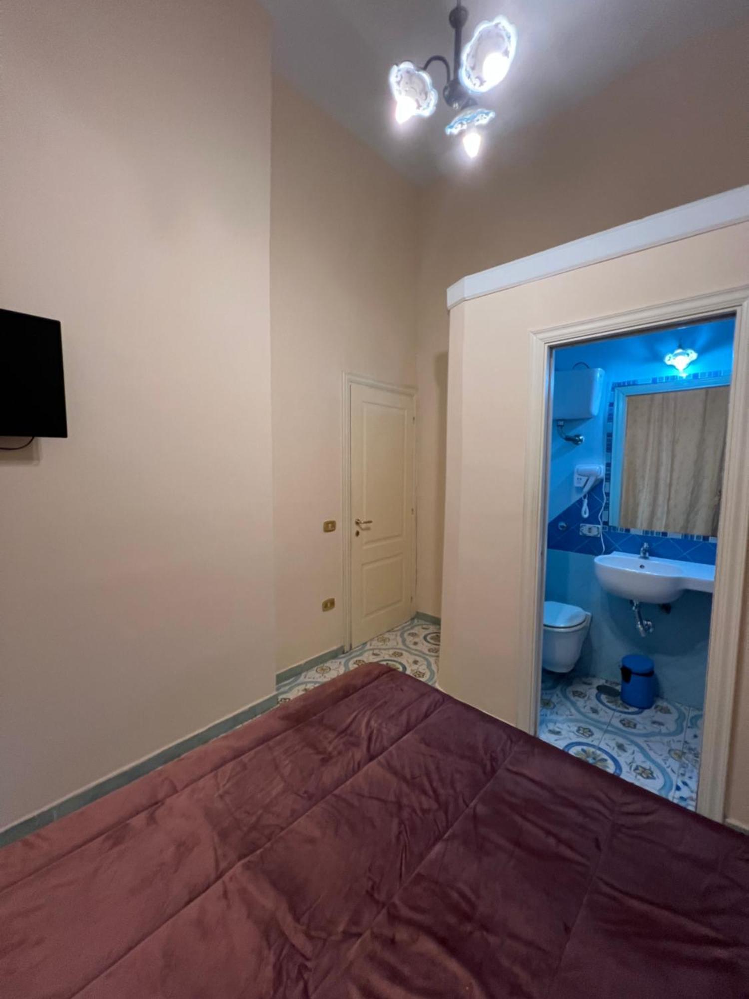 Beb Rosy Bed & Breakfast Napoli Ngoại thất bức ảnh